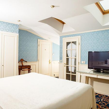 Ministerium Hotel Odessa Ngoại thất bức ảnh