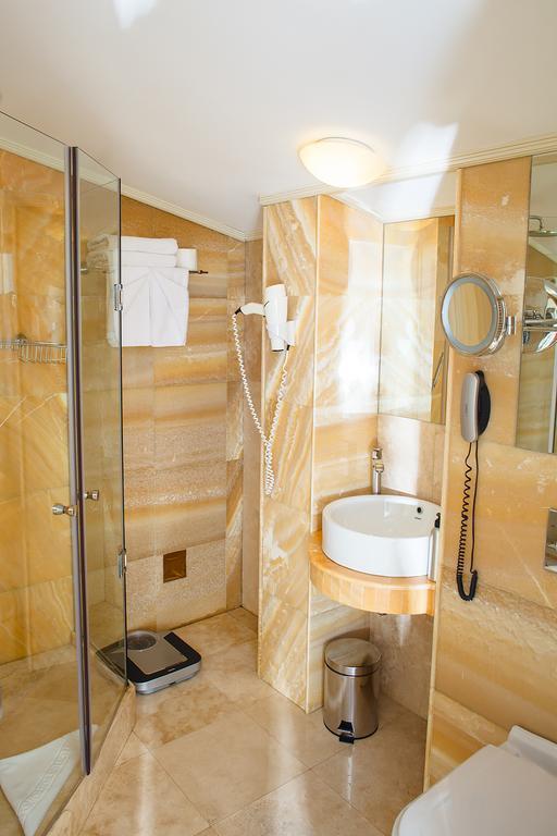 Ministerium Hotel Odessa Ngoại thất bức ảnh