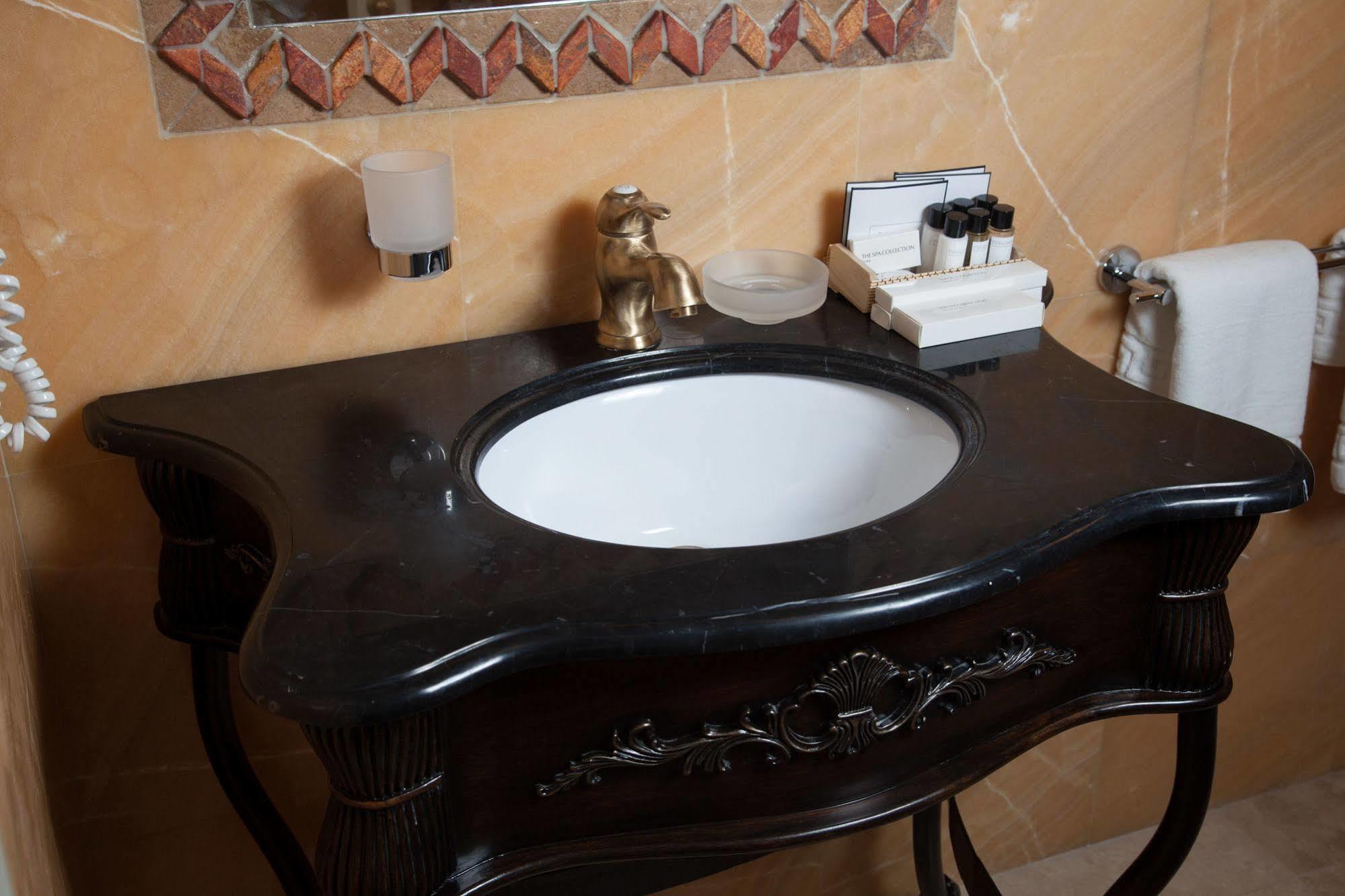 Ministerium Hotel Odessa Ngoại thất bức ảnh